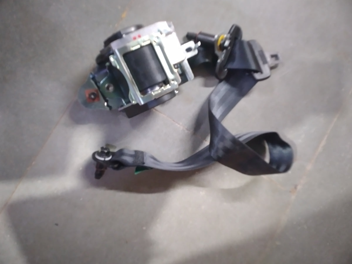 HYUNDAI FRONT SEAT BELT I10 LH 888100X2004X 888100X2004X - Front view