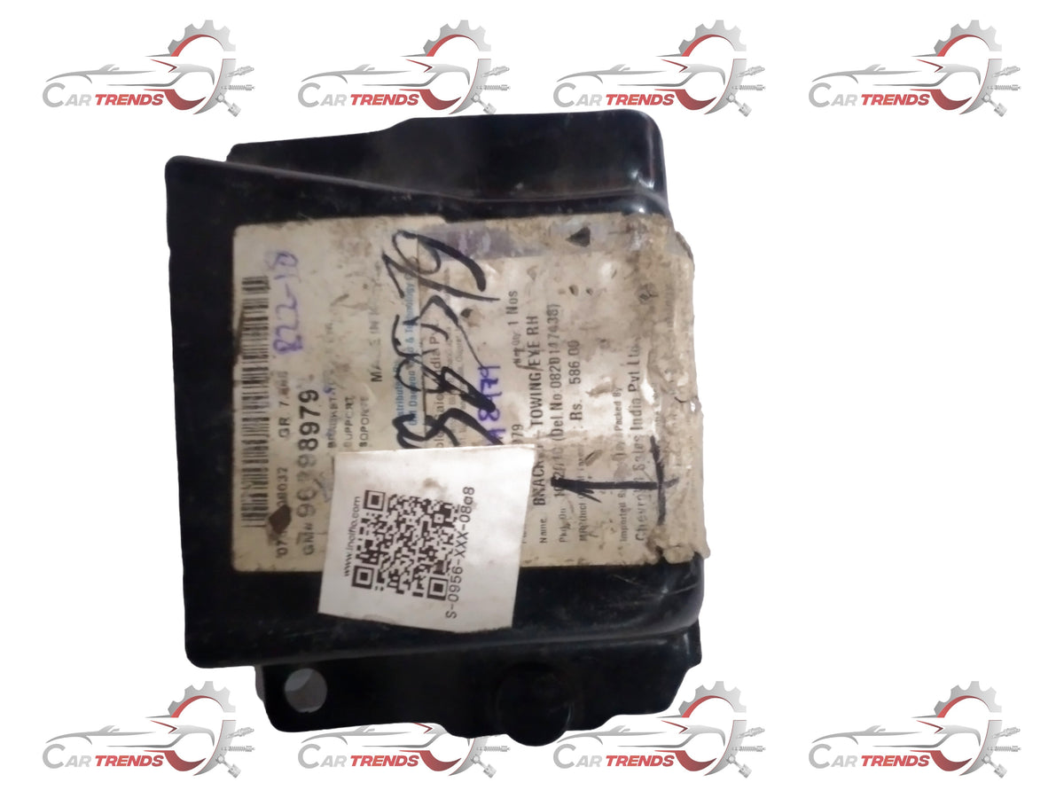GENERAL MOTORS BRACKET TOWING EYE RH AVEO J96398979 J96398979 - Front view