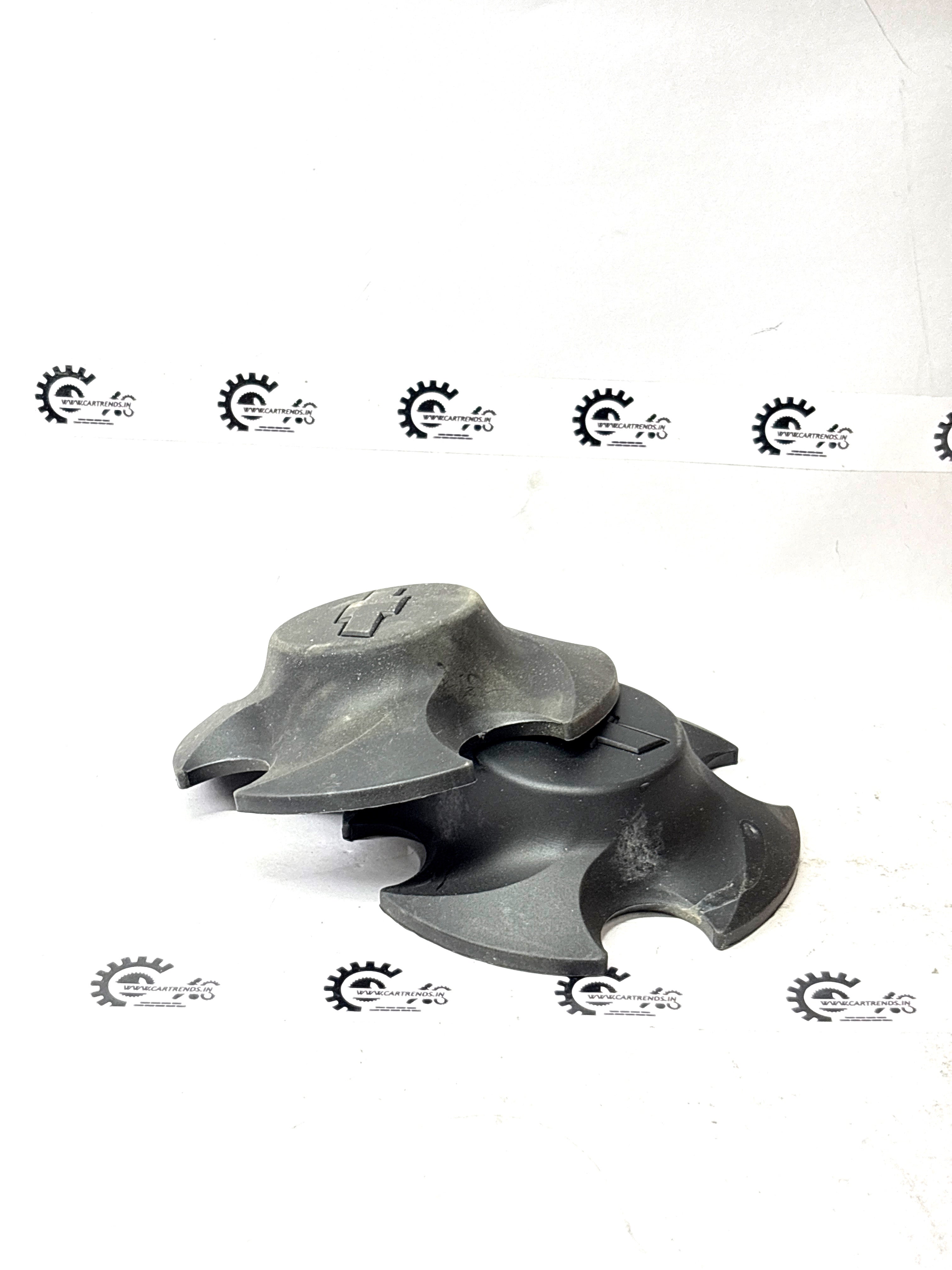 GENERAL MOTORS J96452291  Wheel Cap Aveo Centre J96452291 - Front view