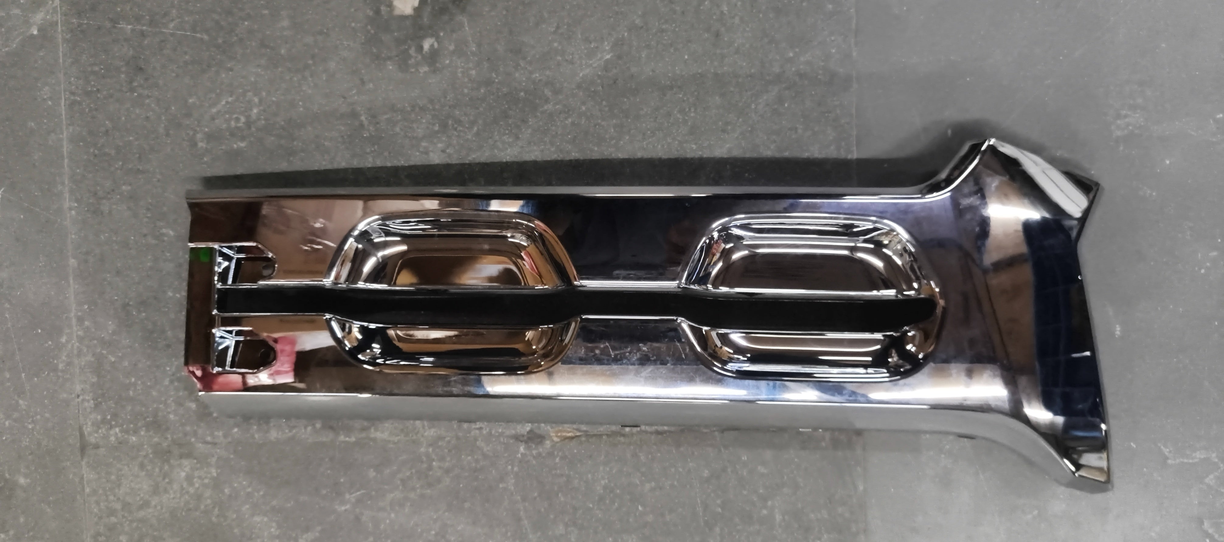 MARUTI SUZUKI GARNISHRADIATOR GRILLE UPRR 71742M85S000PG 71742M85S000PG - Front view