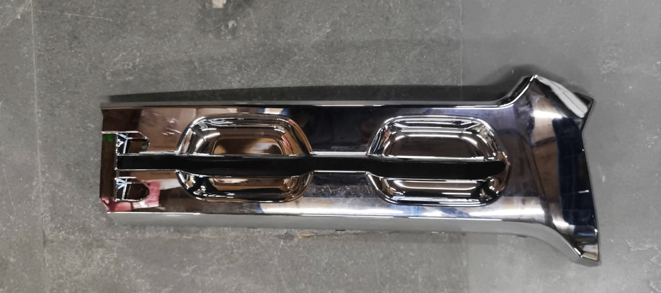 Maruti Suzuki garnishradiator grille UPRR 71742M85S000PG showing the front view of the vehicle's radiator grille.