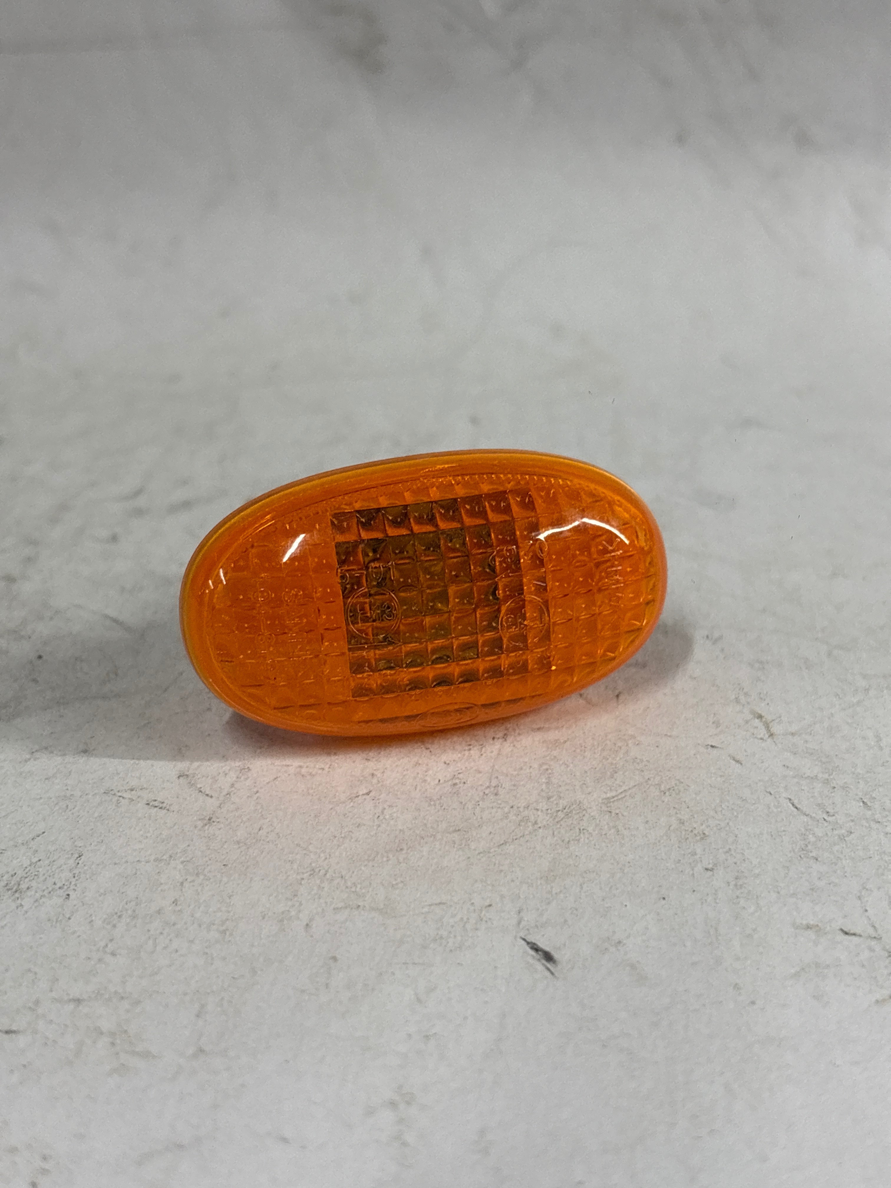 GENERAL MOTORS LAMP FRT SI T SIG SPARK J95226897 J95226897 - Front view