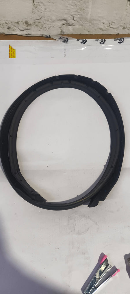 MAHINDRA SEAL HOOD FRONT UV/BOLERO 0107BW600191N 0107BW600191N - Front view