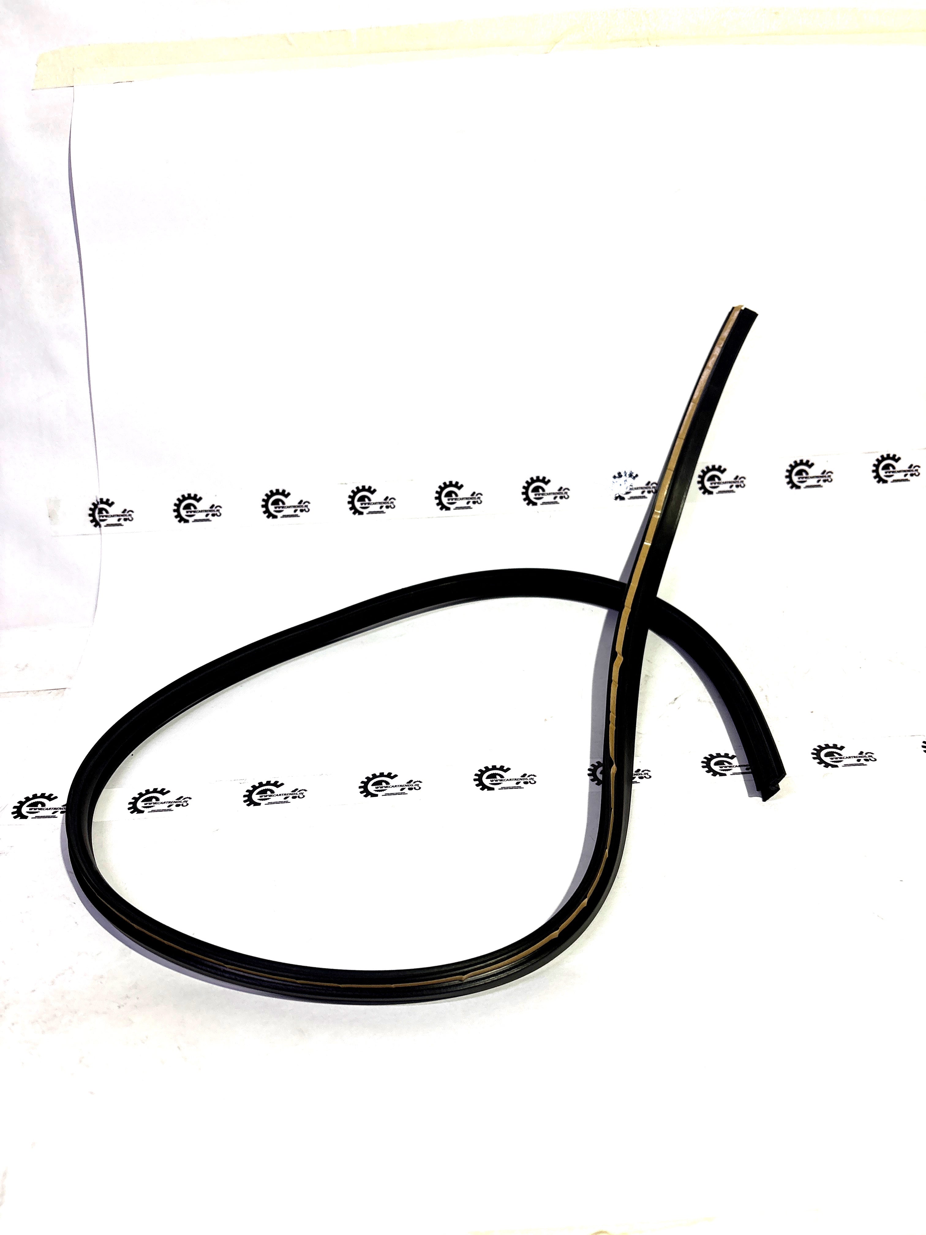 HONDA RUBBER.WSHLD DAM A 73226TSVK00 73226TSVK00 - Front view