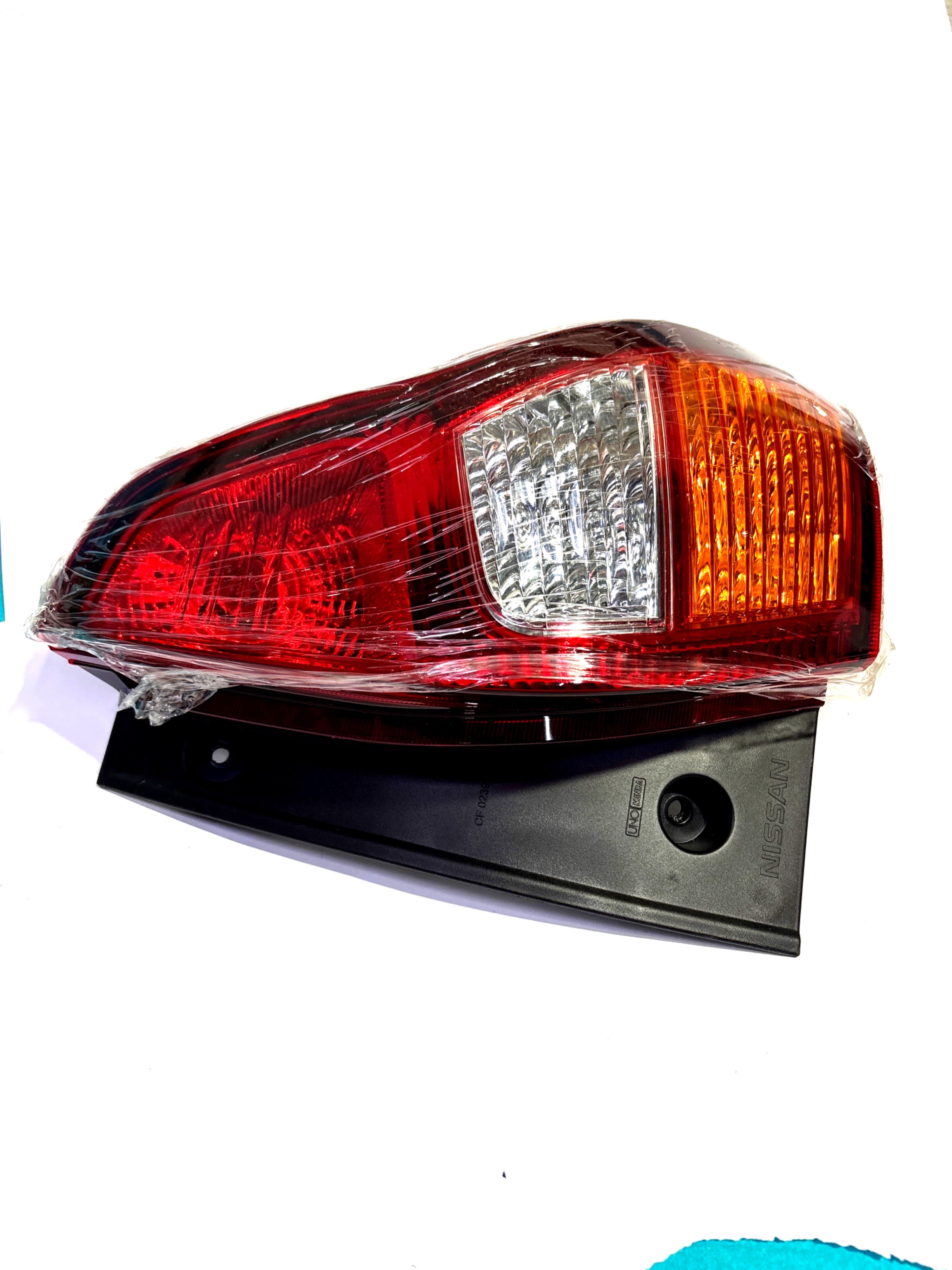 NISSAN 265502xa0a-tail-lamp-datsun-redi-go-right-side 265502XA0A - Front view