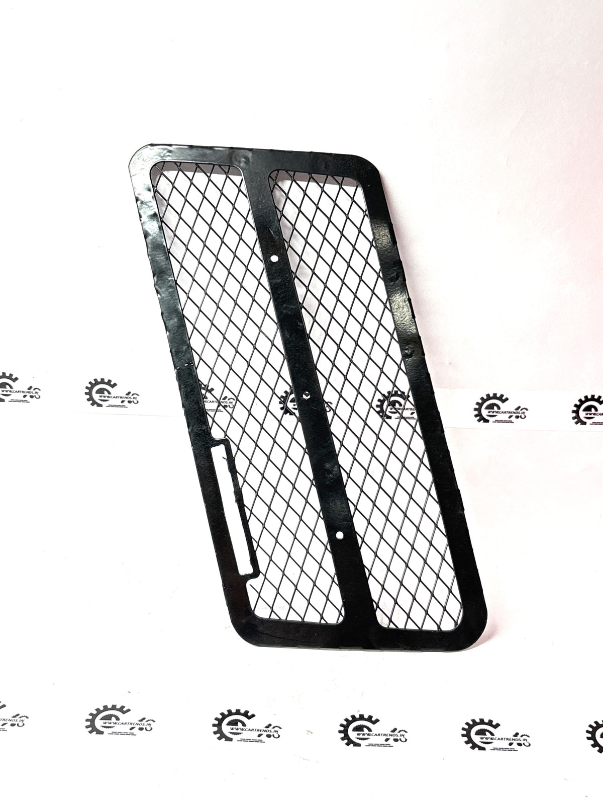 GENERAL MOTORS MESH A GRILL LOWER LH OPTRA PETROL J982643L0 J982643L0 - Front view