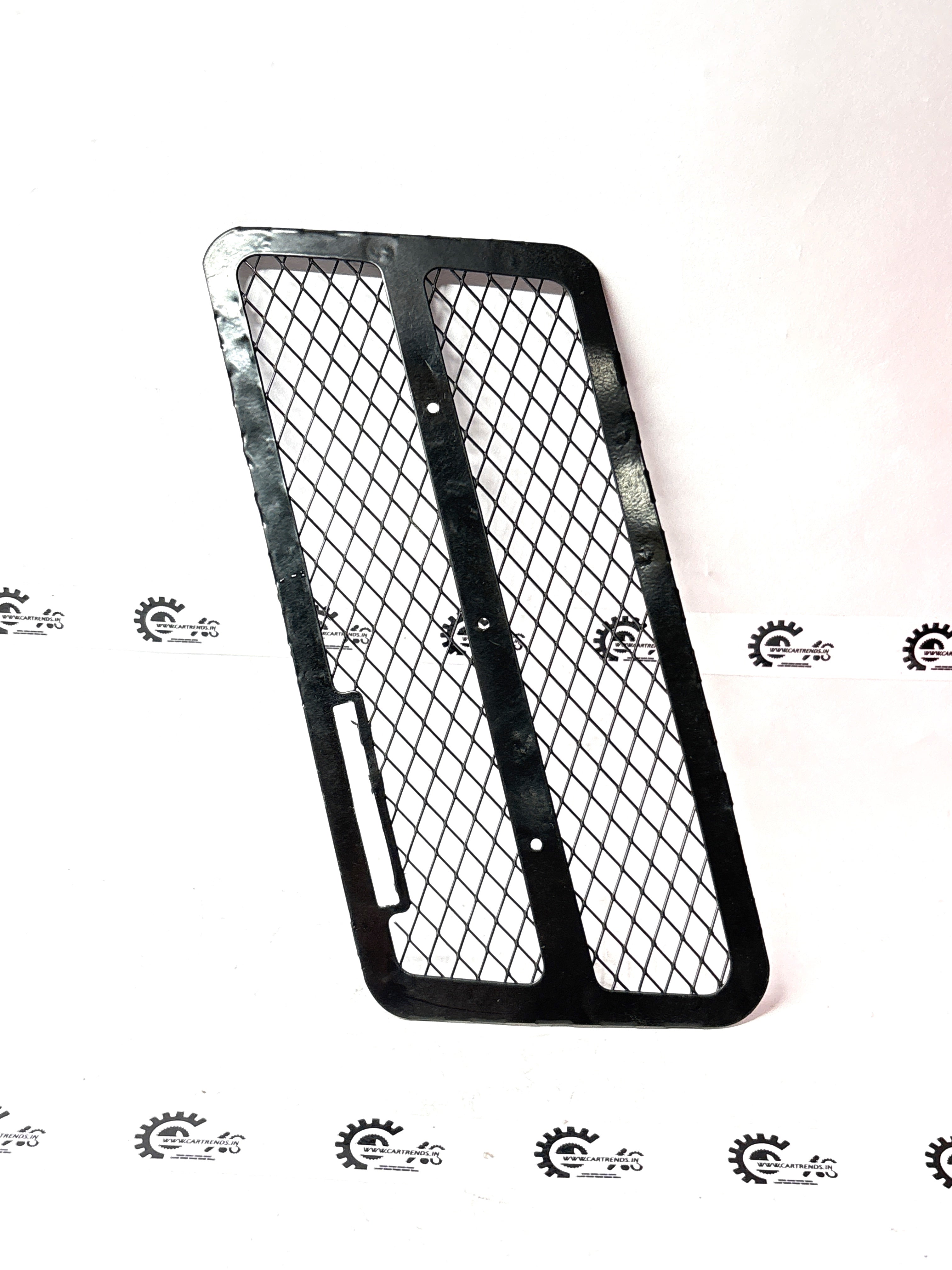 GENERAL MOTORS MESH A GRILL LOWER LH OPTRA PETROL J982643L0 J982643L0 - Front view