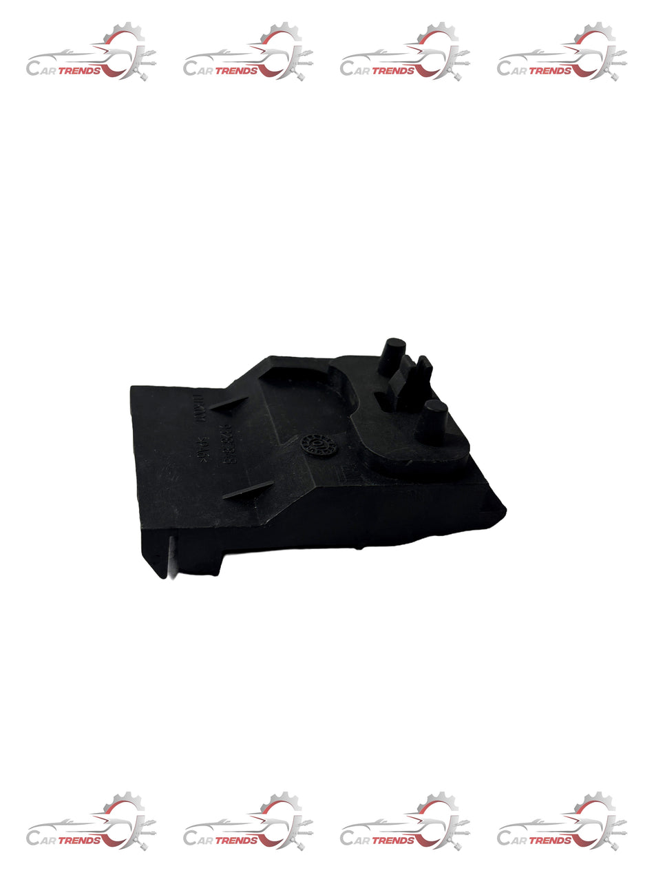 GENERAL MOTORS RETAINER FRT BPR FASCIA SI RH CORSA S93287848 S93287848 - Front view
