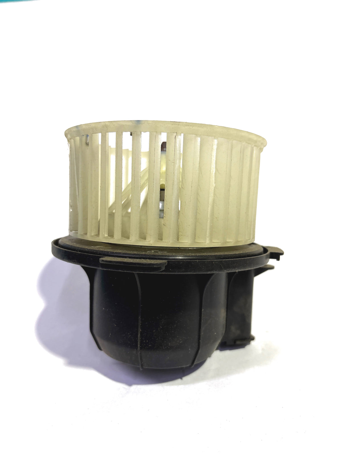 NISSAN Air Conditioning Motor Fan | Renault | #272101366R 272101366R - Front view