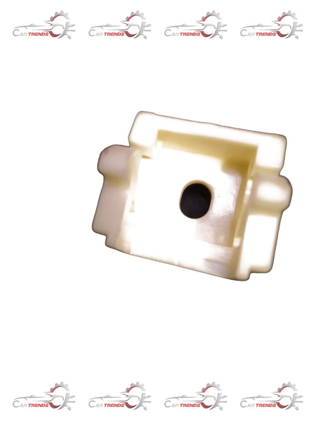 CarTrends Head lamp Clip Eon  921733E500 921733E500 - Front view