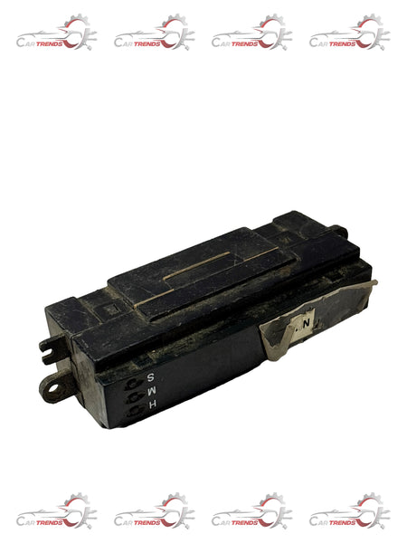 GENERAL MOTORS CLOCK A DIGITAL OPTRA PETROL J96812050 J96812050 - Front view