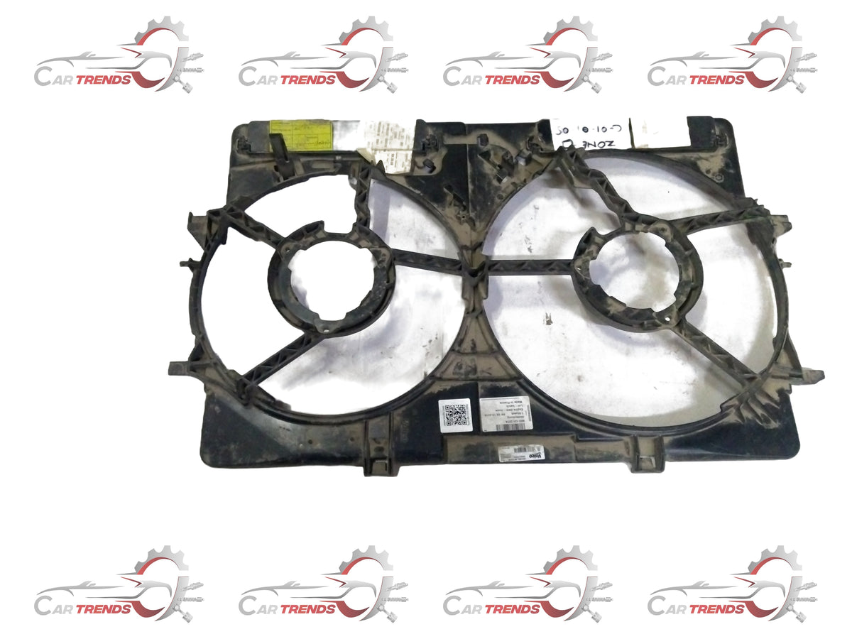 VOLKSWAGEN BOOT 8K0121207A 8K0121207A - Front view