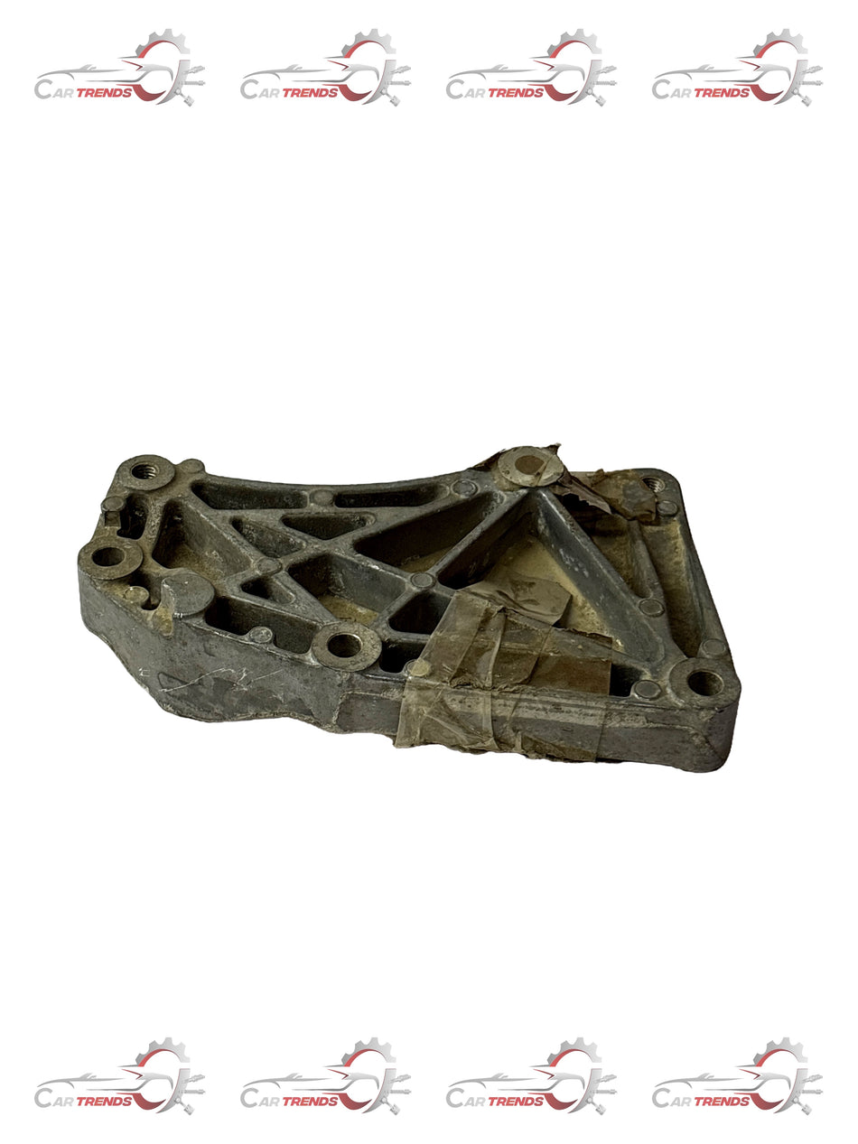 GENERAL MOTORS BRACKET GEN BEAT J55570796 J55570796 - Front view