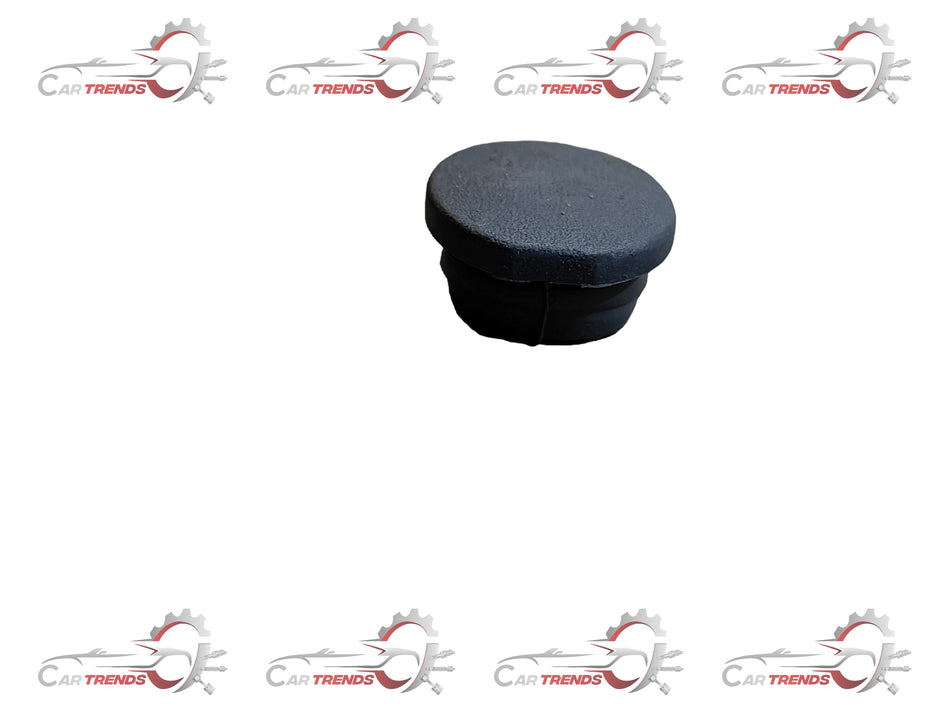 Hyundai CAP-DR GRIP HDL RH 8272925010YN automotive part with black grip handle, designed for Hyundai vehicles.