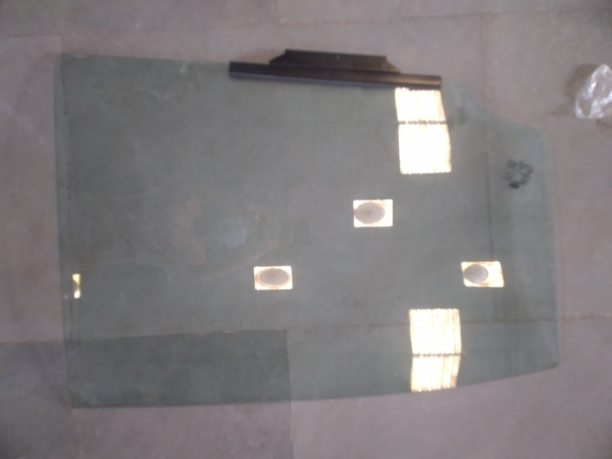 HYUNDAI GLASS ASSY-REAR DOOR;RH 83420K6000 83420K6000 - Front view