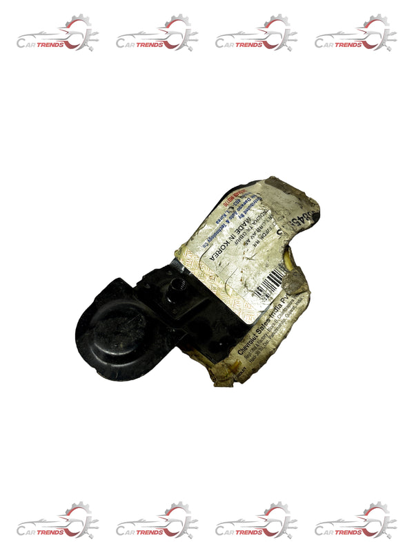 GENERAL MOTORS Fender Bracket | Chevrolet Cruze | Rear | #J96845513 J96845513 - Front view