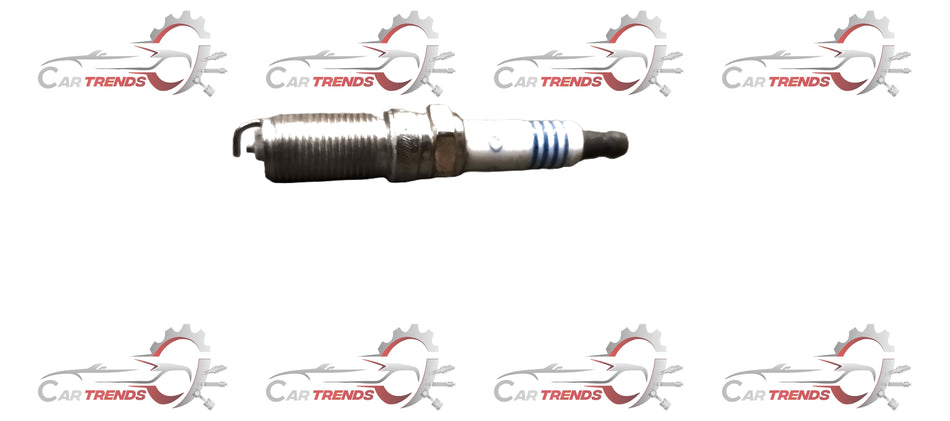 Ford Spark Plug GN1Z12405B for EcoSport, close-up image showing the metal tip and ceramic insulator of the spark plug.