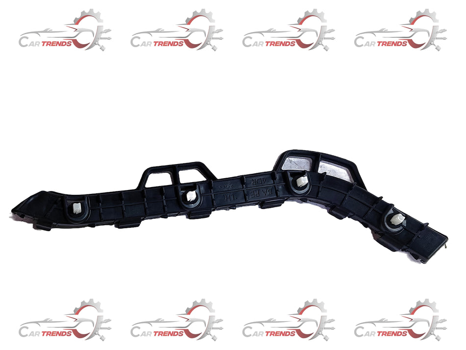 Hyundai bumper side mount bracket for left side, part number 86613B4700, shown on a white background.