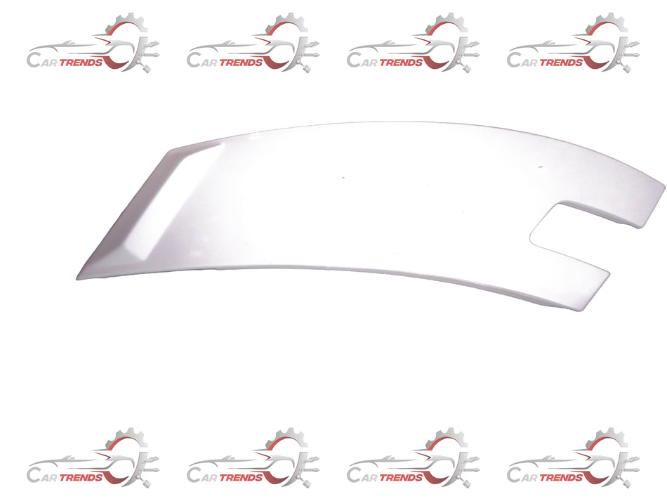 Hyundai GARNISH-RR COMBINATION LAMP RH 92434BV000PWT showing the rear combination lamp with clear and red lens sections