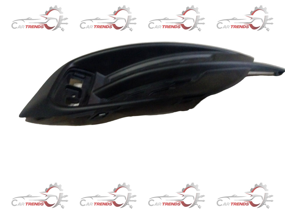 Honda GARN L.RR BPR side panel, part number 71508TEAT00, showing a close-up of the black plastic motorcycle side cover.