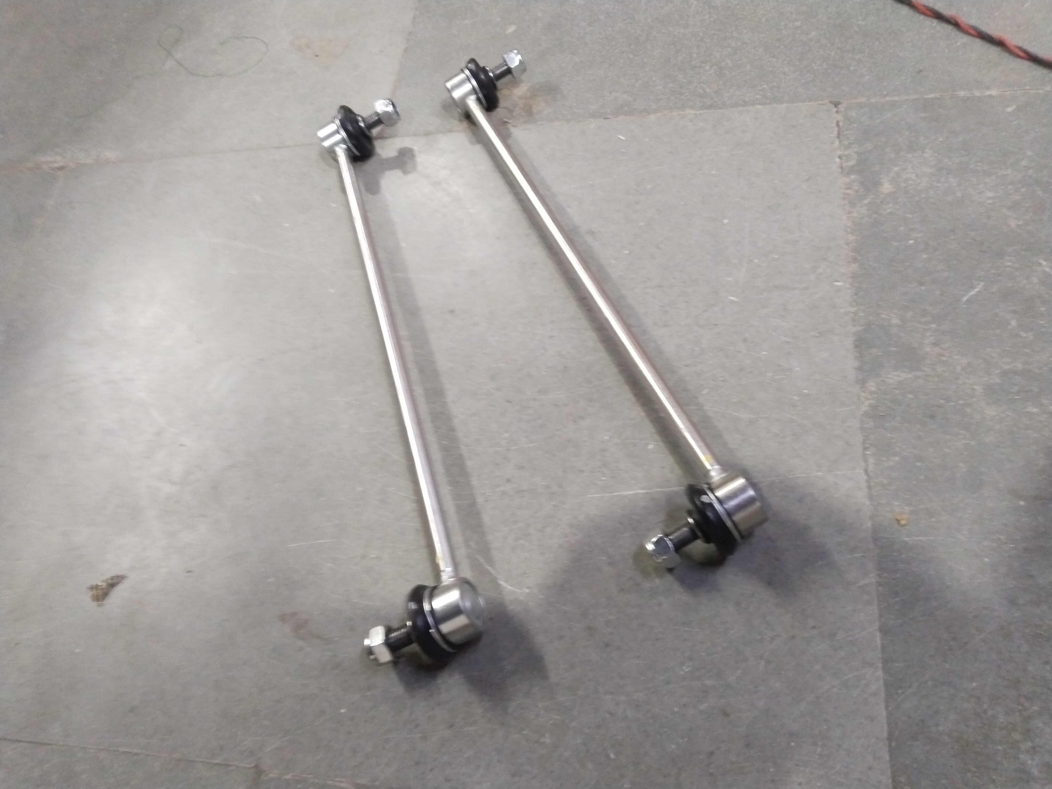 AUTOKOI Fr. Stabilizer Link Assy - Set KMSF1050 KMSF1050 - Back view