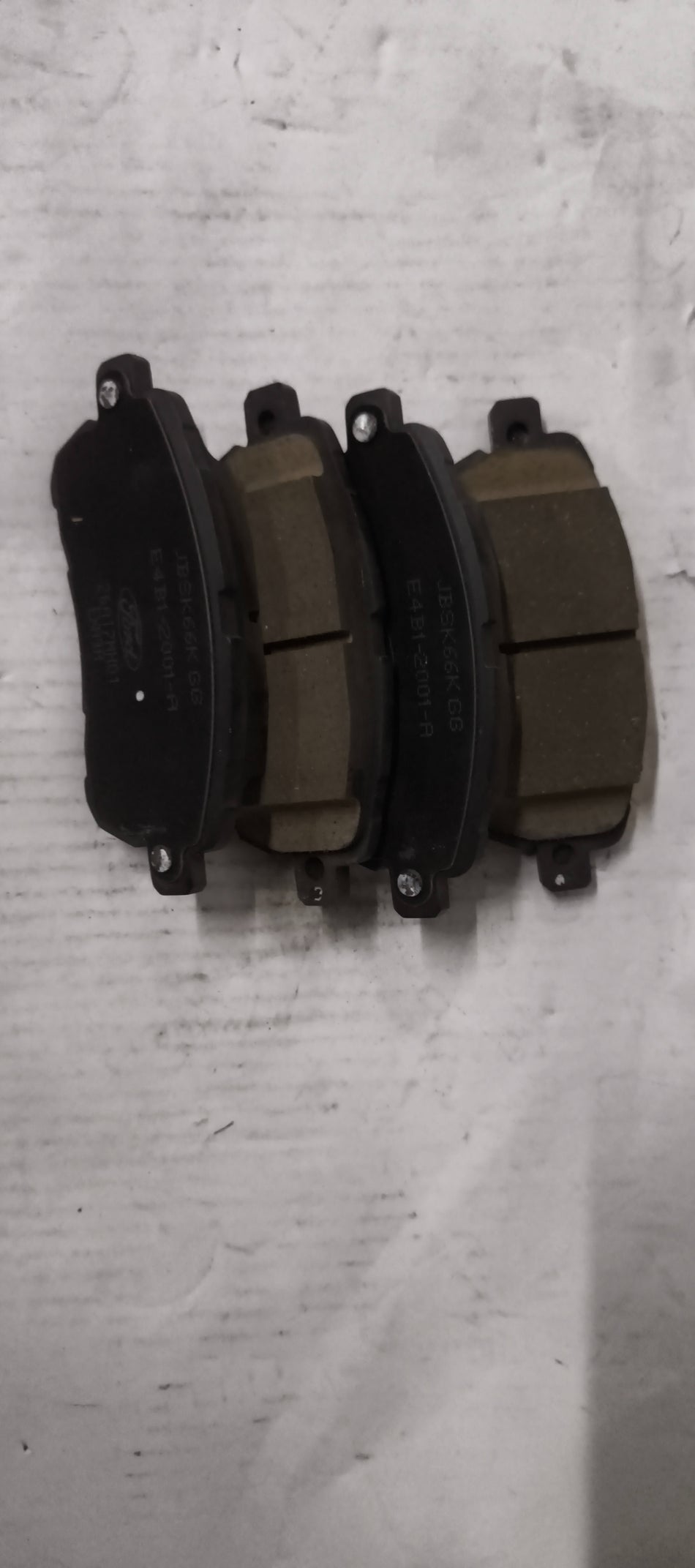 CarTrends BRAKE PAD FIGO ASPIRE FRONT  E4BZ2001A E4BZ2001A - Back view