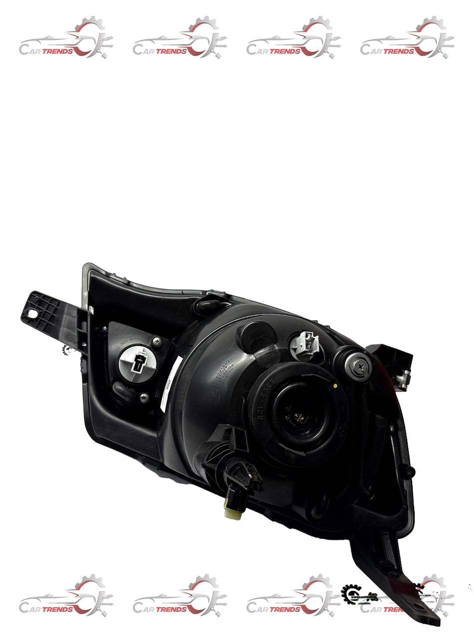 CarTrends Head Lamp Kwid Left 260605849R 260605849R - Back view