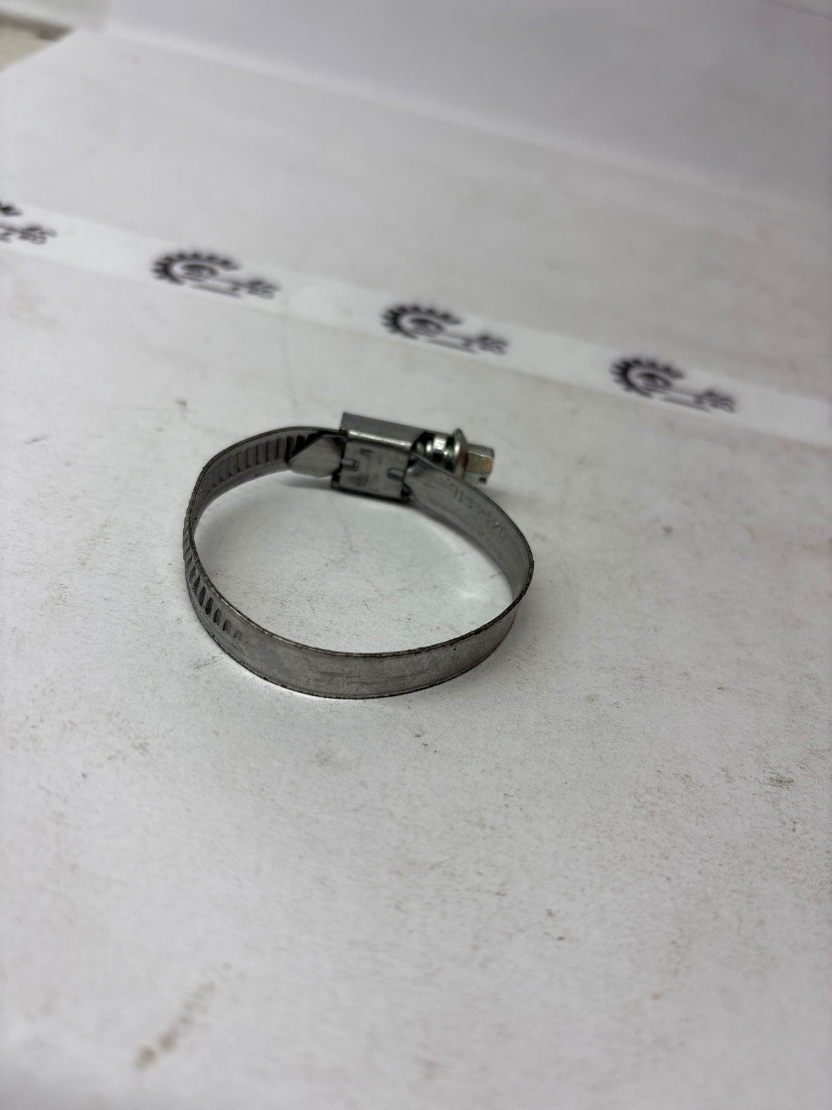 GENERAL MOTORS CLAMP AVEO J94530121 J94530121 - Back view