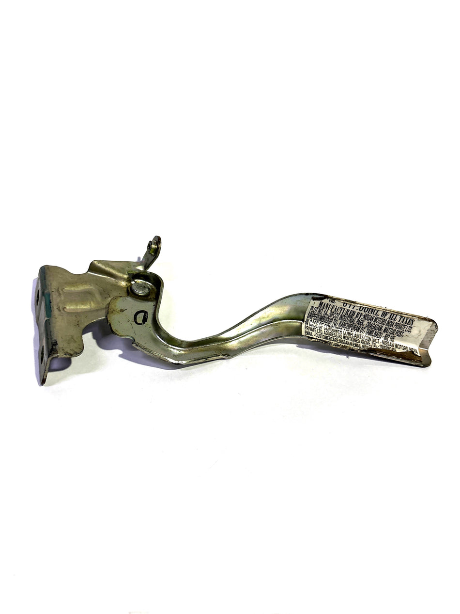 CarTrends Nissan Datsun Go Bonet Hinge Lh 654014LA0A 654014LA0A - Back view