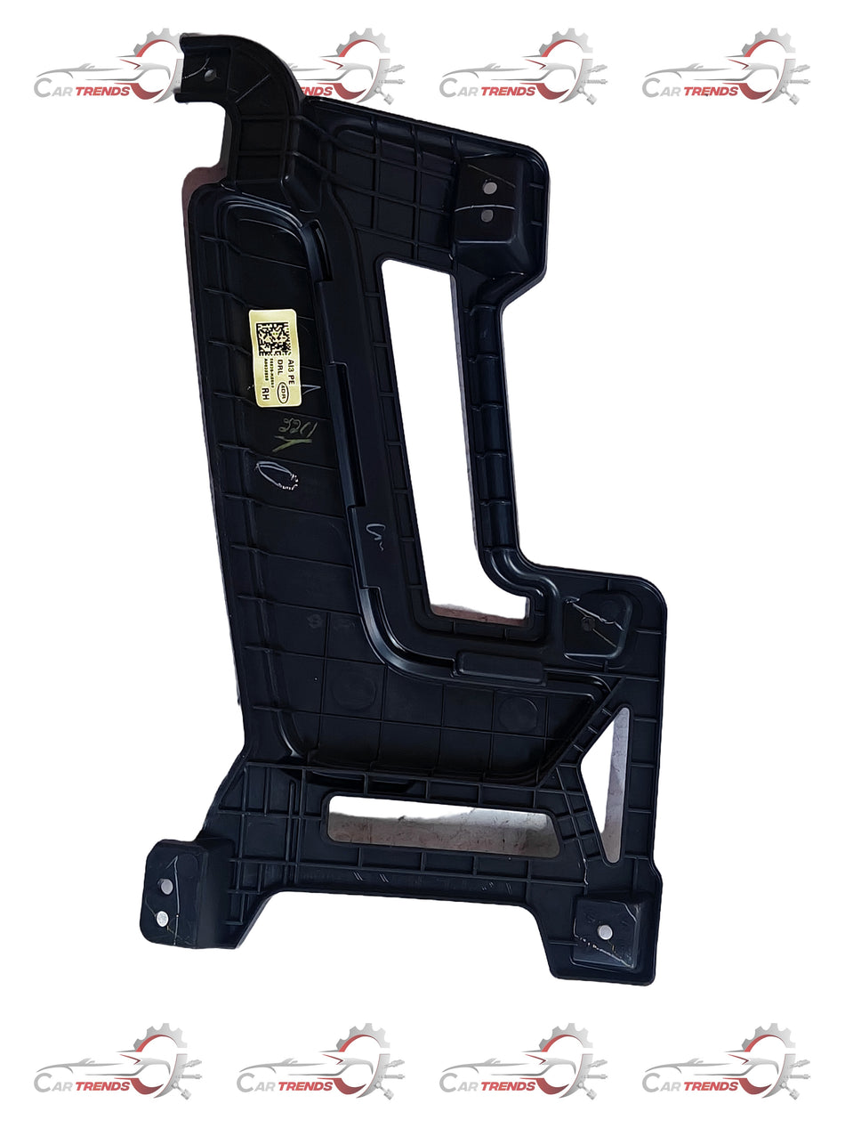 Hyundai right side door cover blanking panel, part number 86538K6600, showing a close-up of the plain black exterior surface.