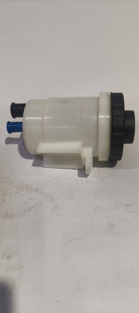 MAHINDRA RESERVOIR ASSY STEERING VEERO SPARES 1102CP200791N 1102CP200791N - Back view