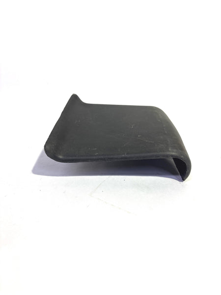 GENERAL MOTORS END CAP SIDE STEP TAVERA T97597898 T97597898 - Back view