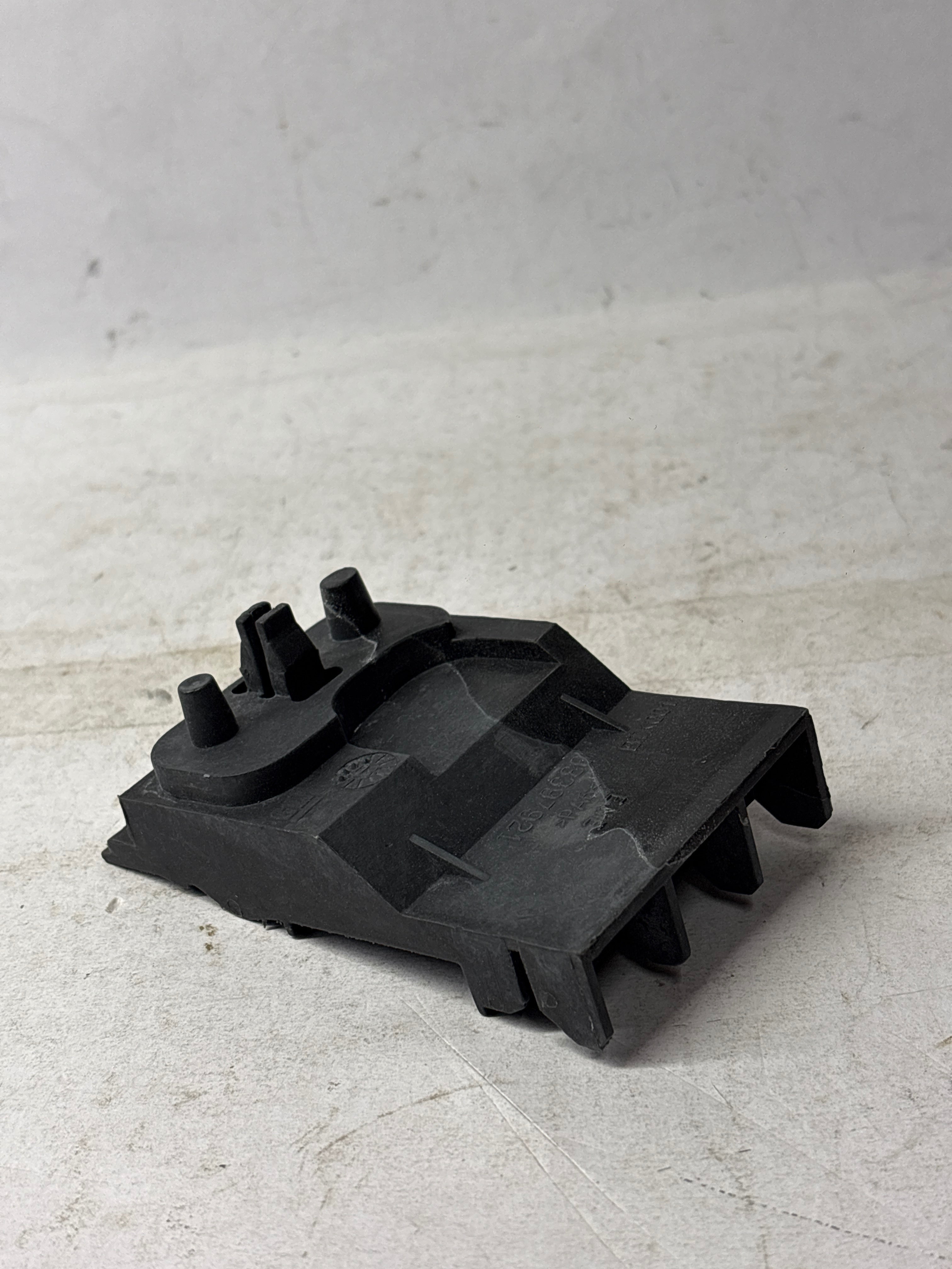 LOCAL Bracket Corsa         93397921 93397921 - Back view