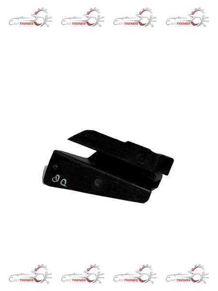 CarTrends T28293439     Bonet Hinge Cover Tavera Left Side T28293439 - Back view