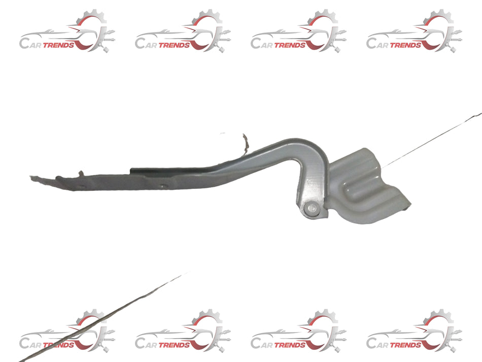 Maruti BONET hinge S-Cross LH side with metal construction and mounting points, compatible with CarTrends replacement parts.