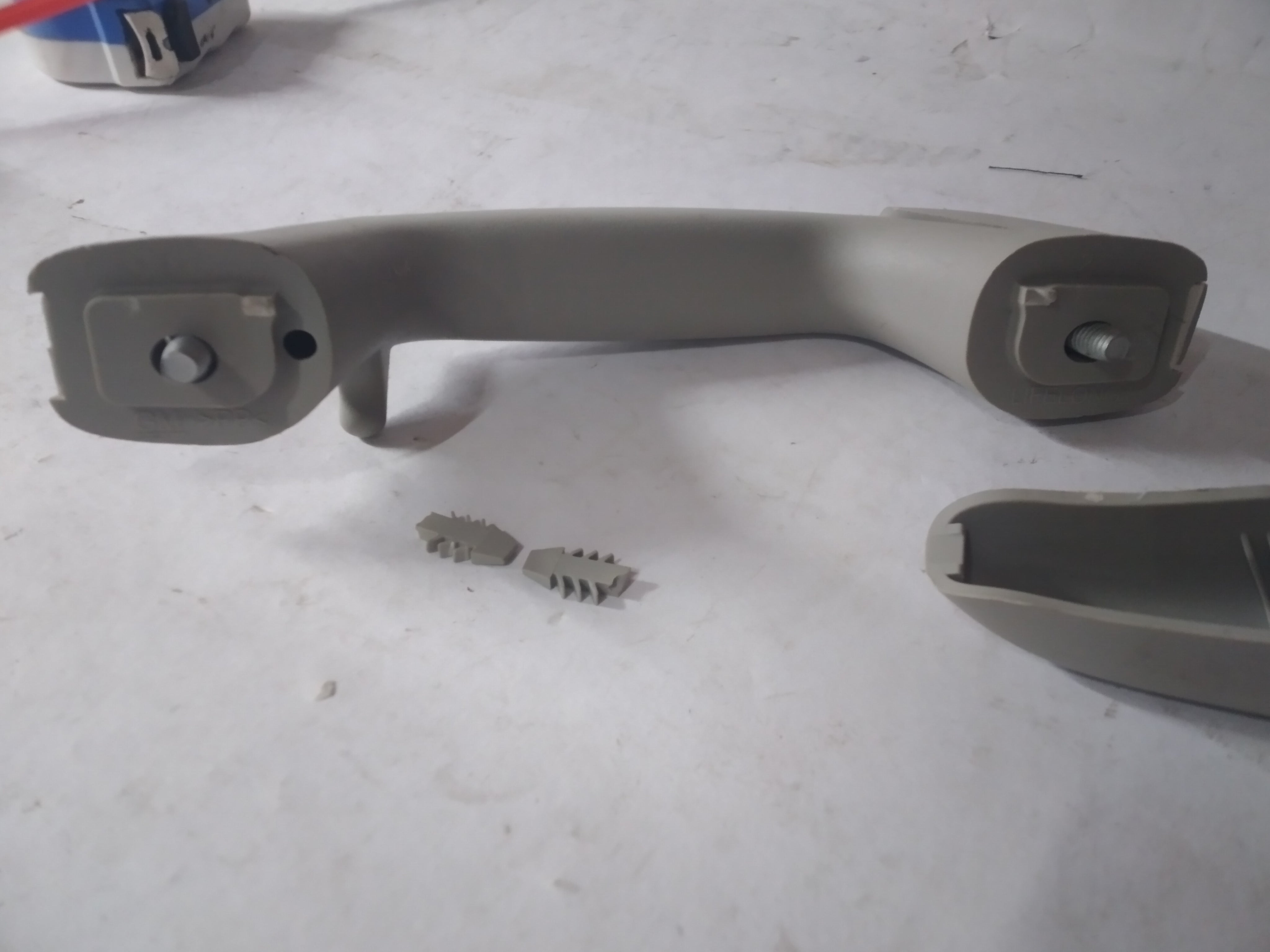 GENERAL MOTORS HANDLE ASM R RL RR ASST LH BEAT J96909004 J96909004 - Back view