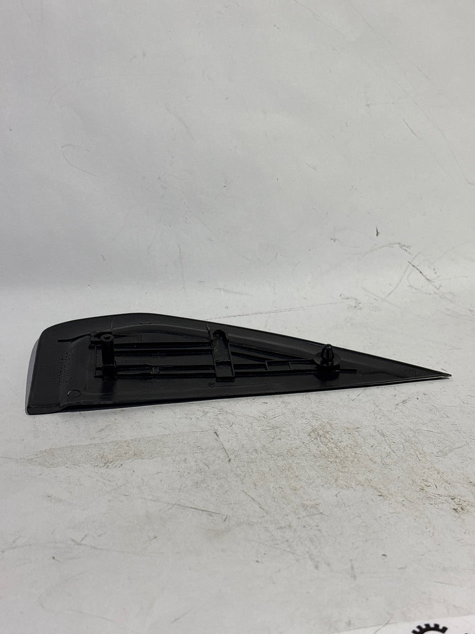 GENERAL MOTORS GARNISH A OUTER REAR DOOR TRIM SPARK  LH  J96601549 J96601549 - Back view