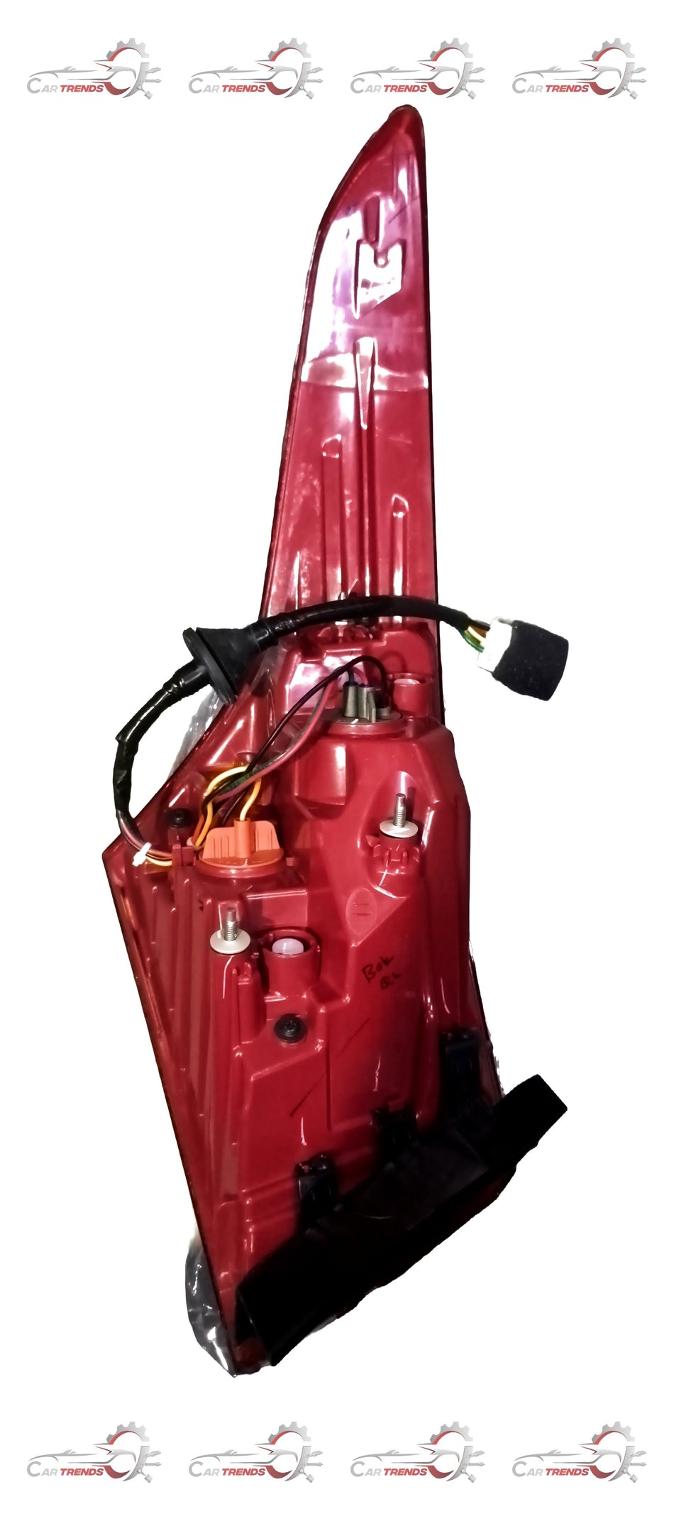 Right side tail lamp for Hyundai Verna, model 92402H6500, showing the red and clear lens with mounting details.