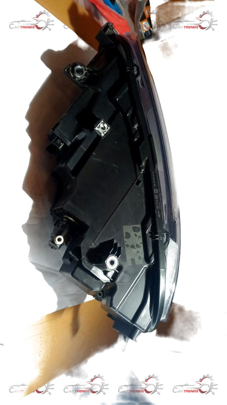 VOLKSWAGEN Headlight | Universal | #5JP941016A 5JP941016A - Back view