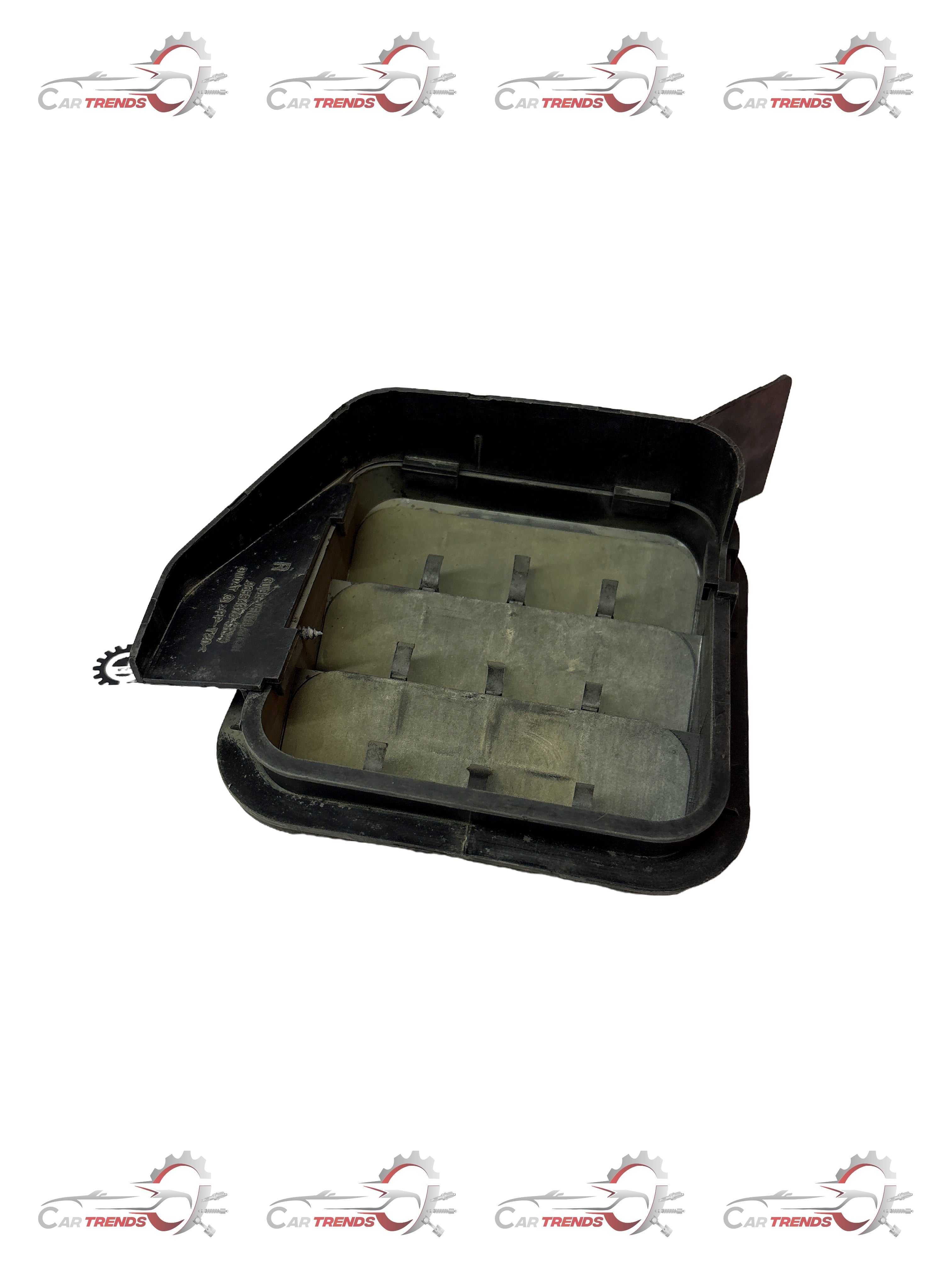 GENERAL MOTORS INSERT A1 VENTILATION RH OPTRA PETROL J96546895 J96546895 - Back view