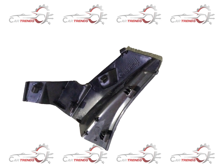 Maruti Suzuki garnish cowl top sidel 72372M82P00, close-up view showing the sleek design and fitting details.