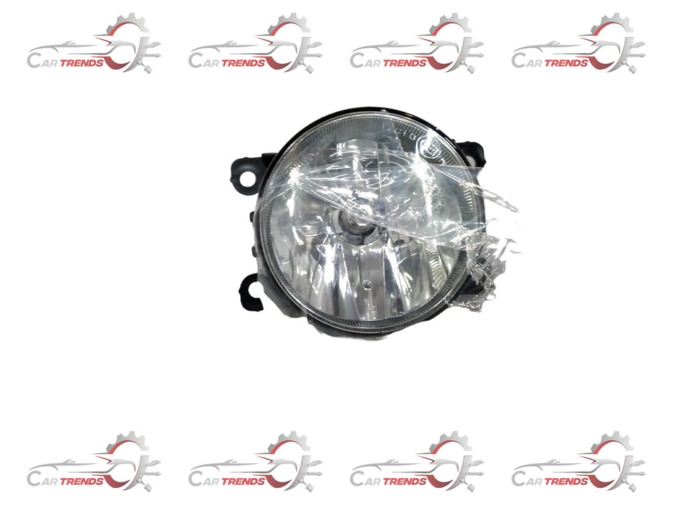 Maruti Suzuki fog lamp assembly part 35500M66R00, vehicle lighting component, mounted on a white background.