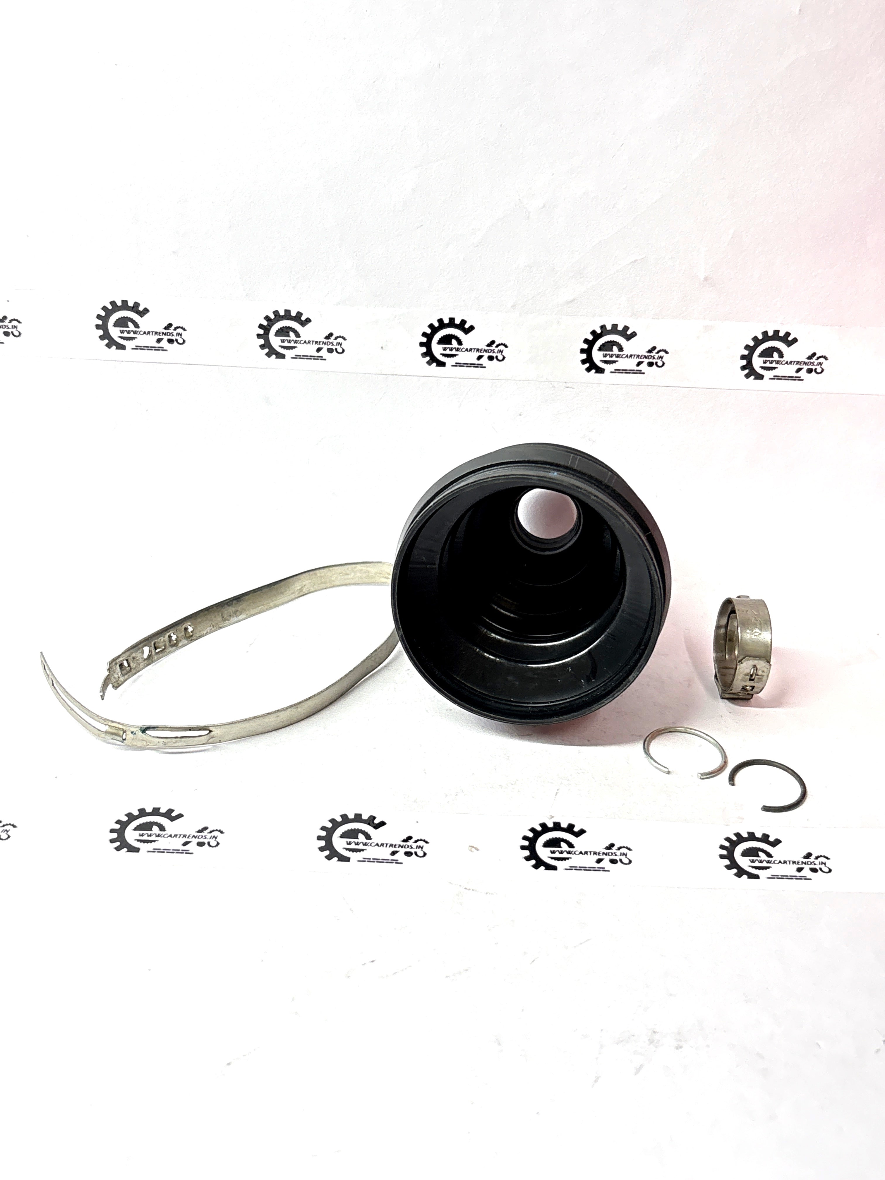 CarTrends J28296732 AXEL BOOT KIT AVEO J28296732 - Back view