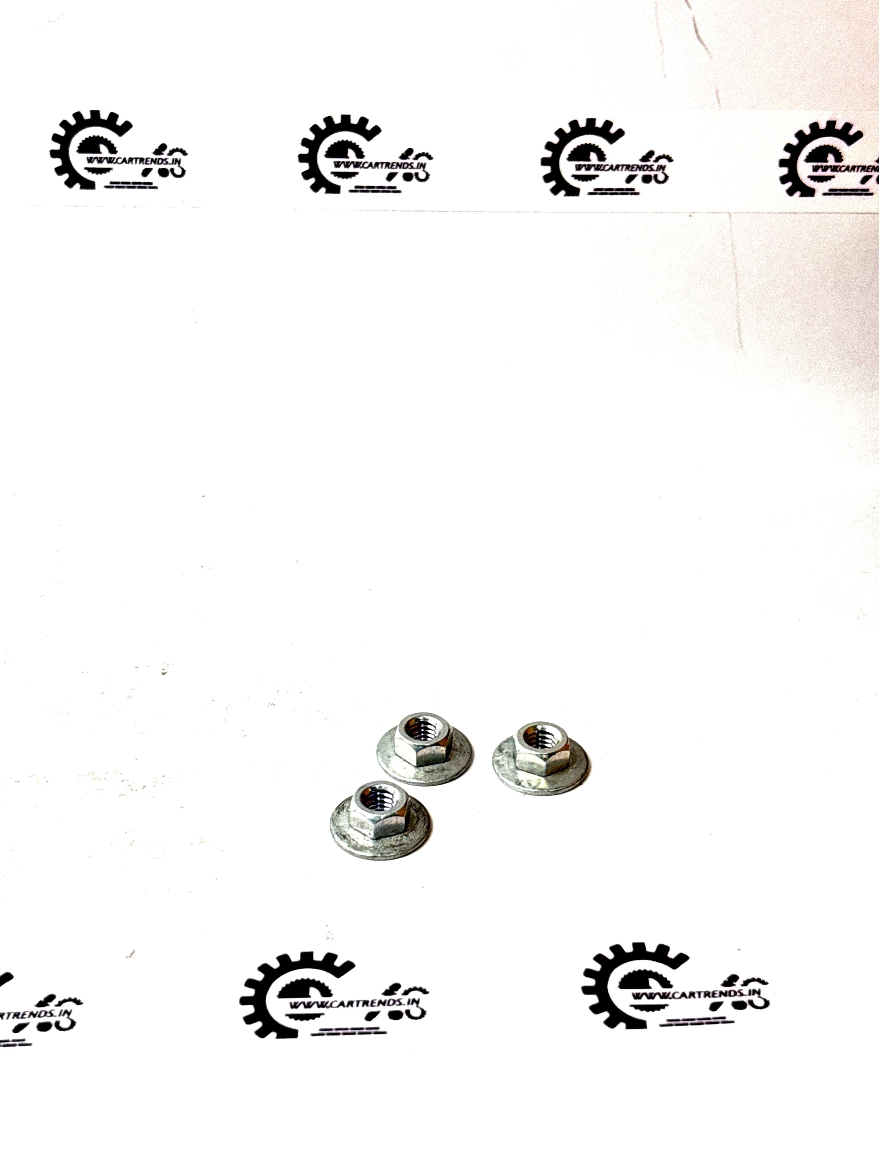 GENERAL MOTORS NUT HEXAGON W WASHER OPTRA PETROL J94515147 J94515147 - Back view