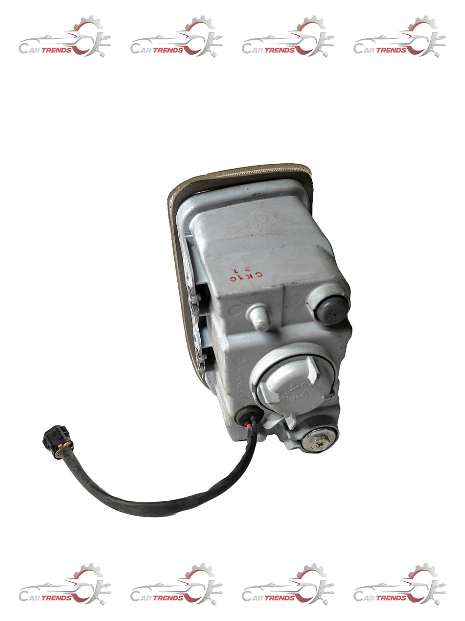 CarTrends Fog Lamp Tavera Right    T97595109 T97595109 - Back view