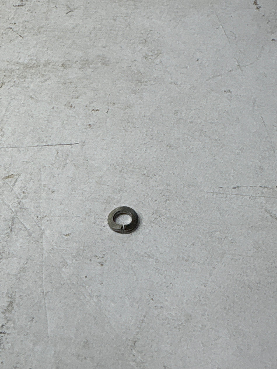 GENERAL MOTORS SPRING WASHER TAVERA T97598122 T97598122 - Back view