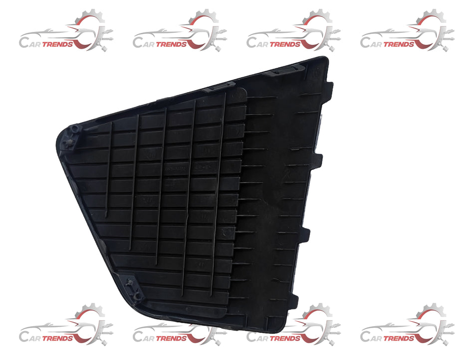 Hyundai Creta first generation right side fog light cover, black plastic with mounting points visible.