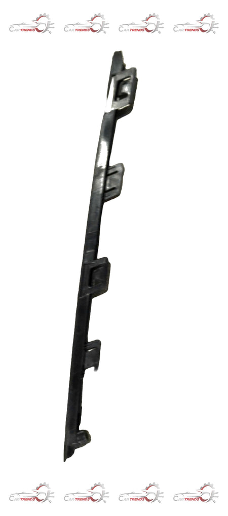HONDA GARN R.FR LWR GRILLE SIDE 71114T5AJ50 71114T5AJ50 - Back view