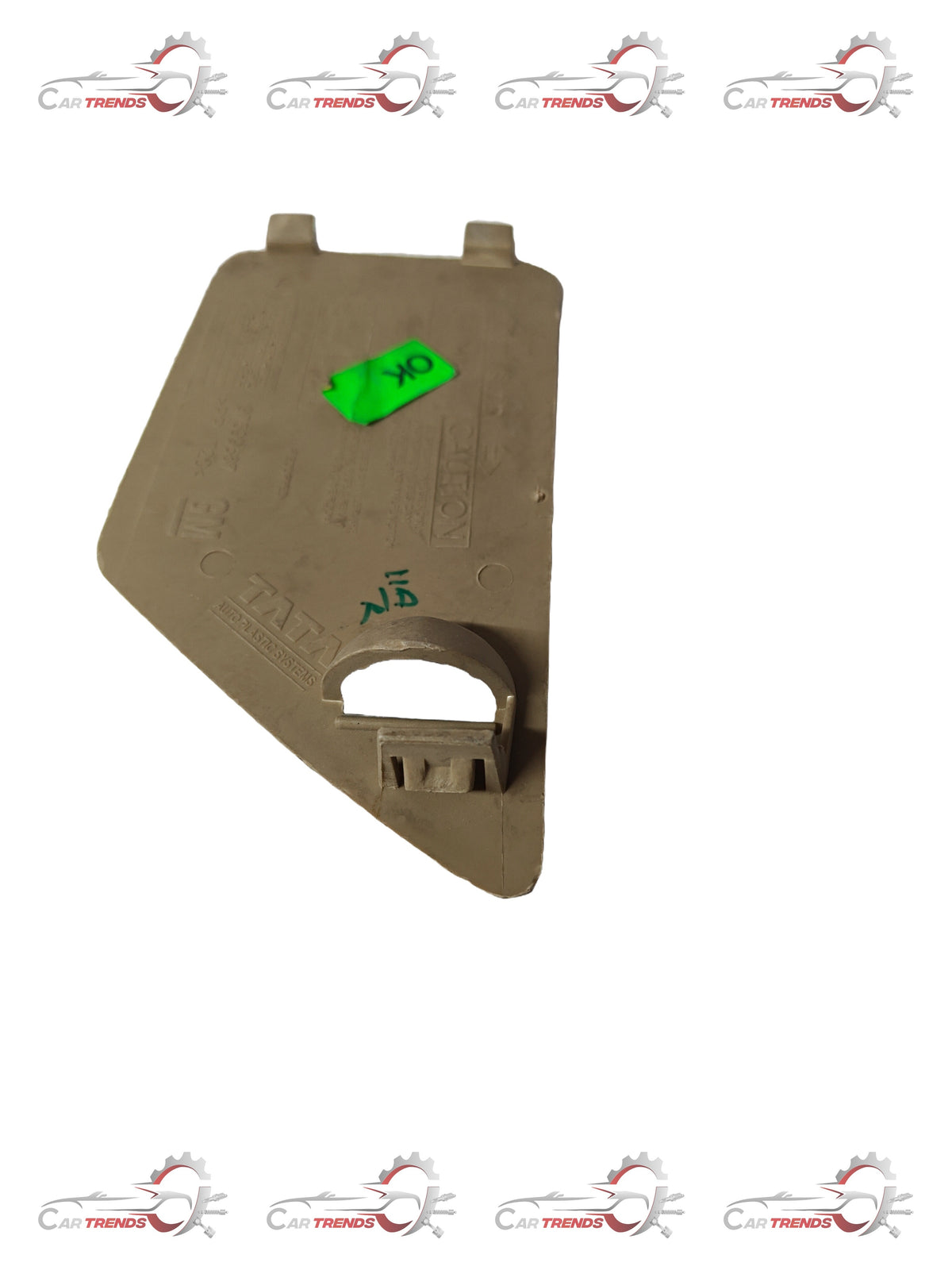 CarTrends LID Fuse Box Tavera  T97599687 T97599687 - Left view