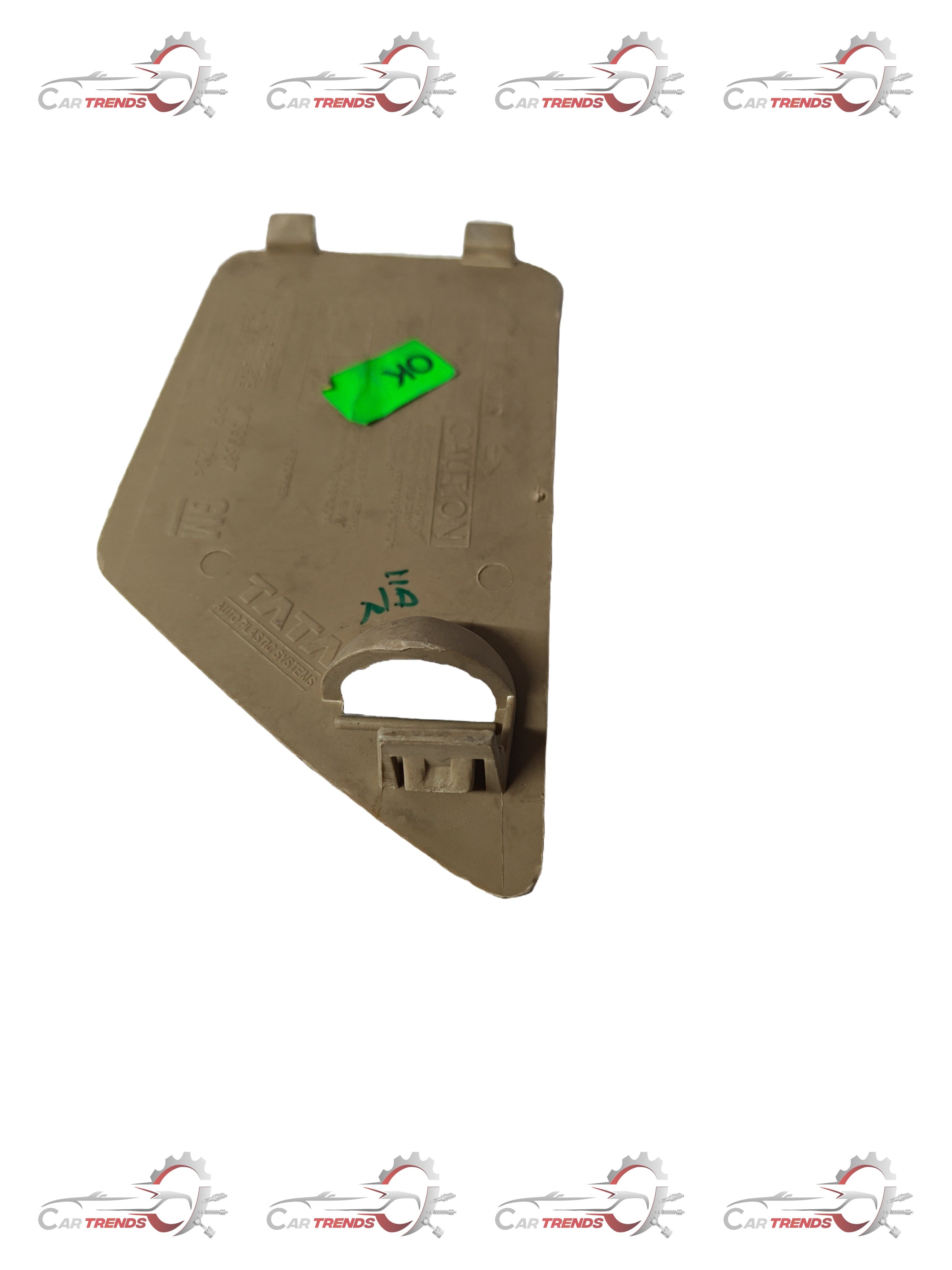 CarTrends LID Fuse Box Tavera  T97599687 T97599687 - Left view